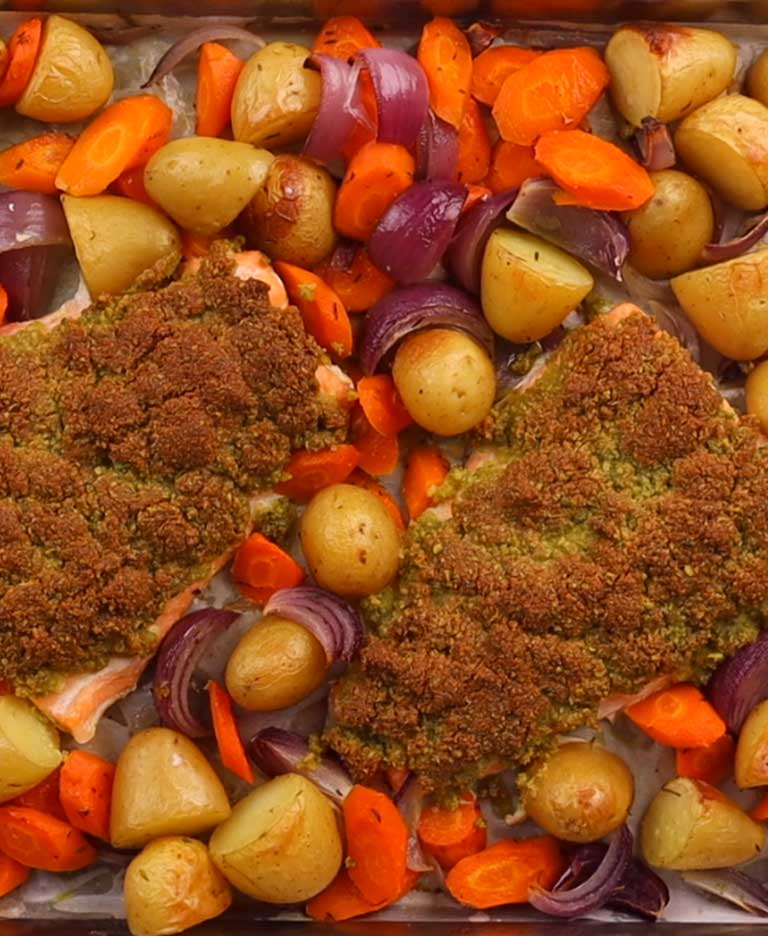 Saumon en croûte de pistaches & légumes rôtis