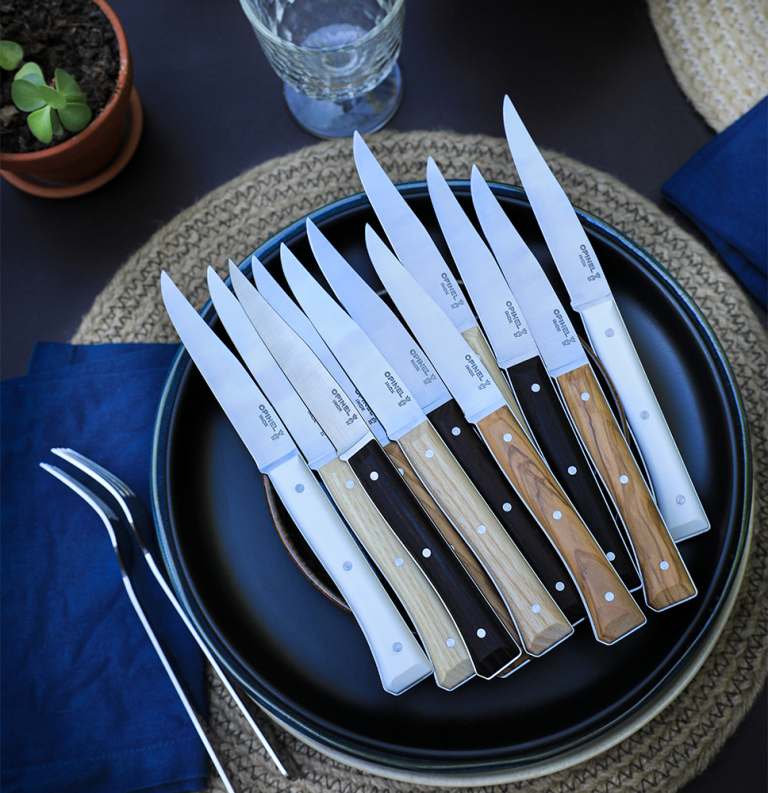 Set of 4 Facette Mixed table knives