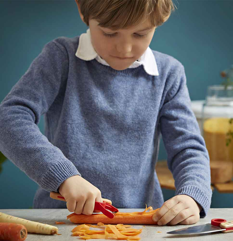 "Le Petit Chef" Red Complete Set