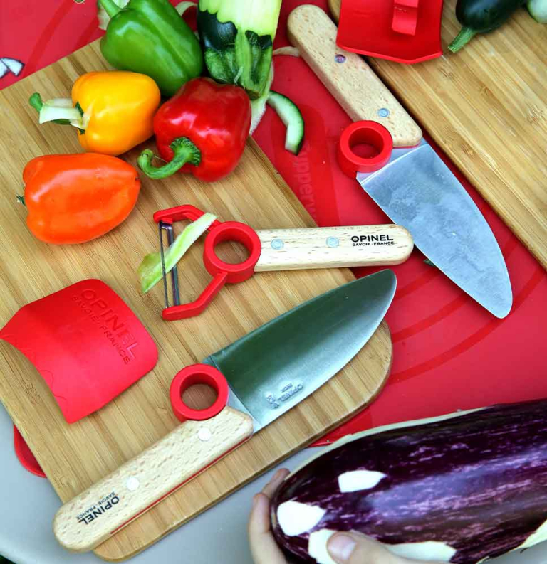 "Le Petit Chef" Red Complete Set
