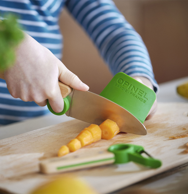 "Le Petit Chef" green children's kitchen set