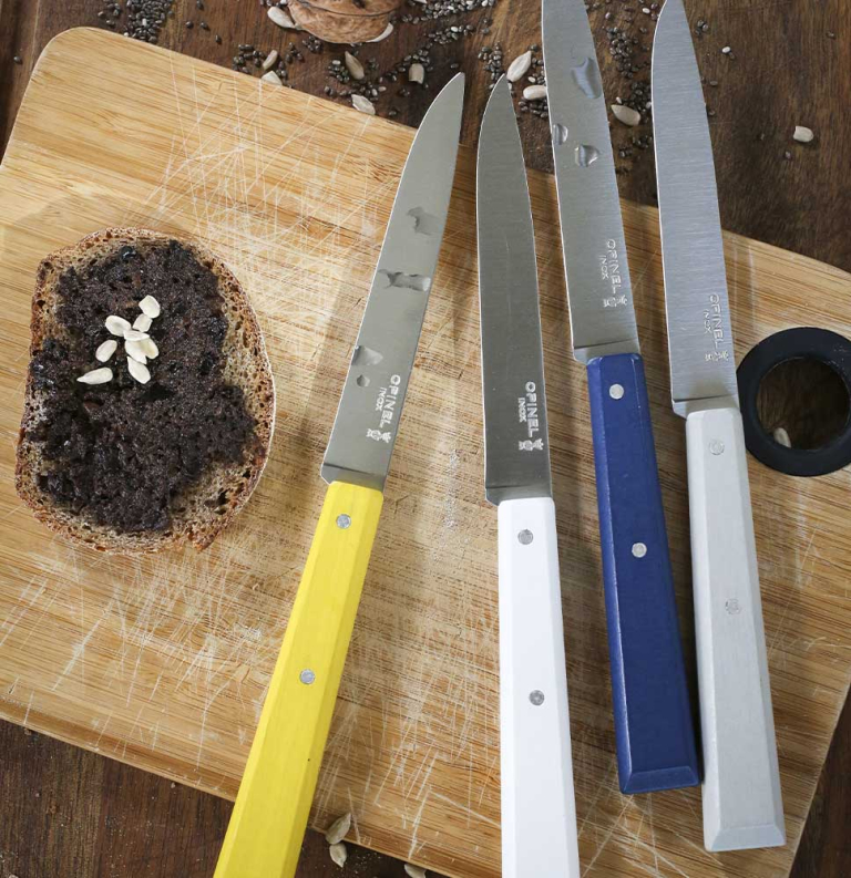 Estuche de 4 cuchillos de mesa Nº125 Bon Appétit + Celeste