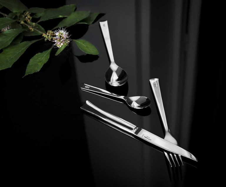 Box of 4 Perpétue Table Knives