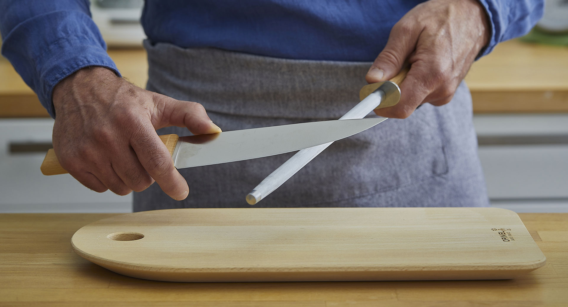Mejore el proceso de afilado de sus cuchillos usando afiladores o chairas
